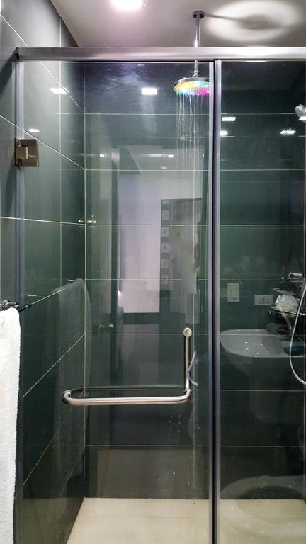 Modern Luxury Lower Penthouse Unit Manila Dış mekan fotoğraf